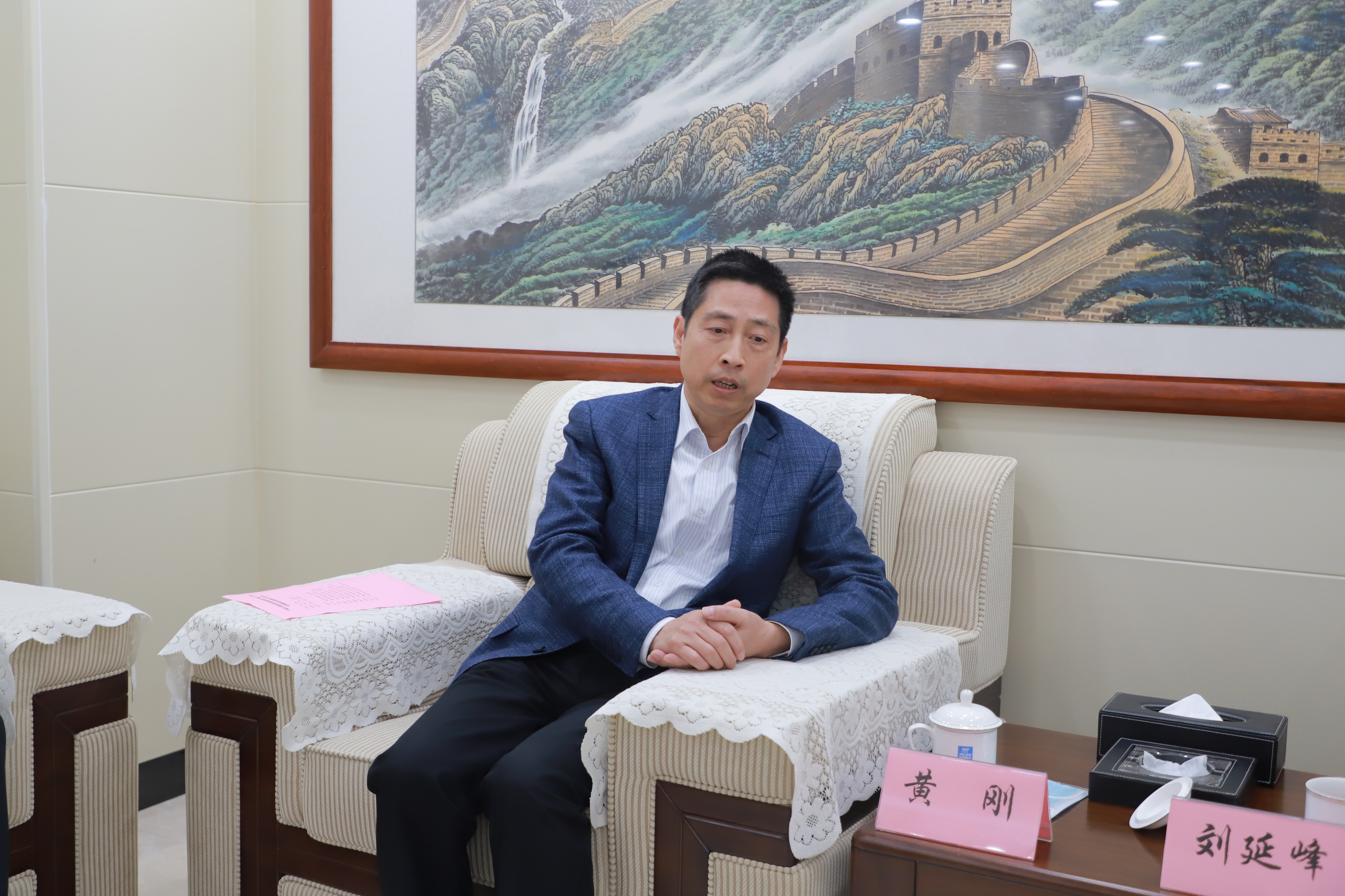 黄刚.jpg